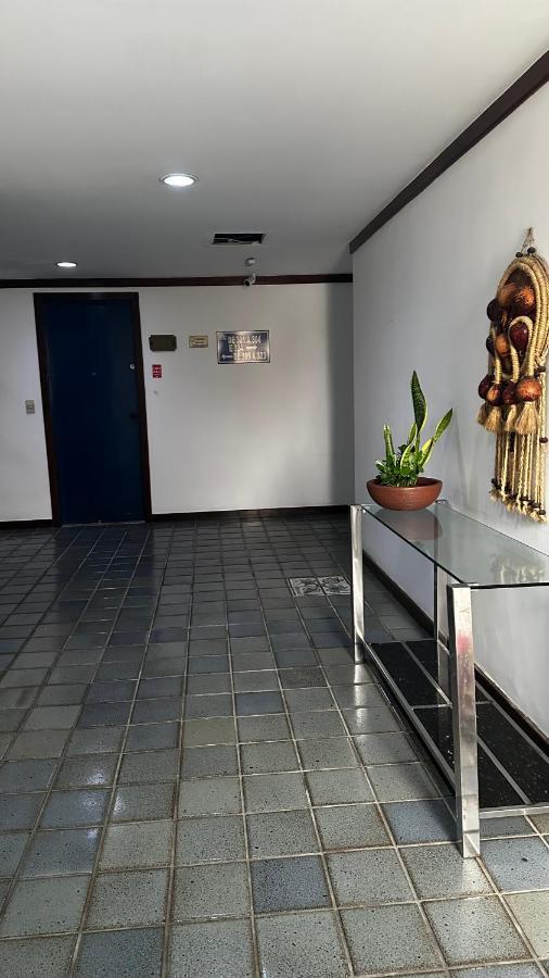 Apartamento Inteiro Frente Ao Mar De Ondina Salvador Buitenkant foto